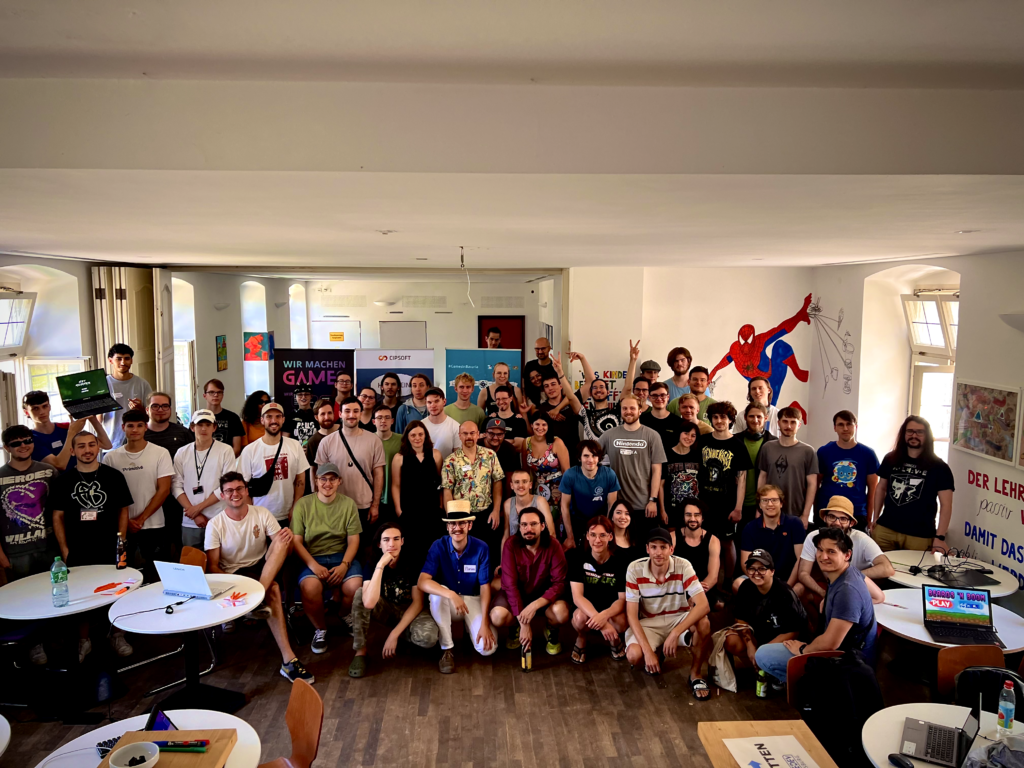 Gruppenfoto aller Teilnehmenden des Summer Game Jam 2024 Regensburg